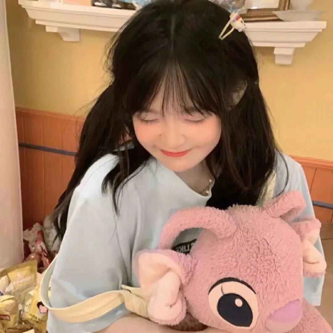 别惹她,她有八个哥哥